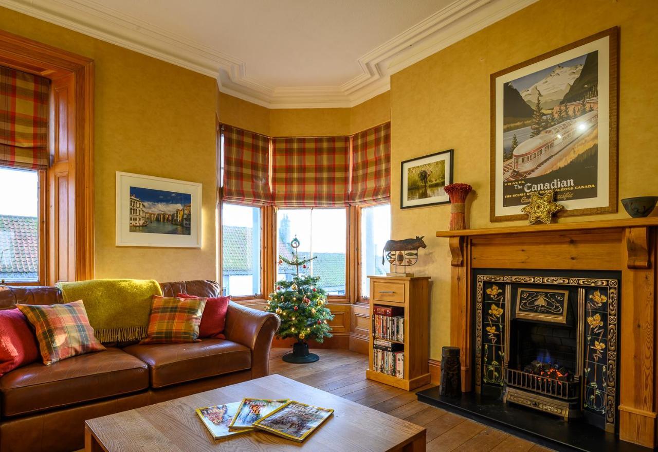 Crail Posthouse - 19Th Century Traditional House エクステリア 写真